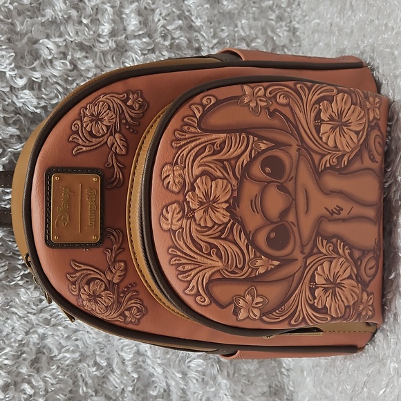 NWT Loungefly Lilo And Stitch Carving Embossed Design Mini Backpack - Picture 12 of 16